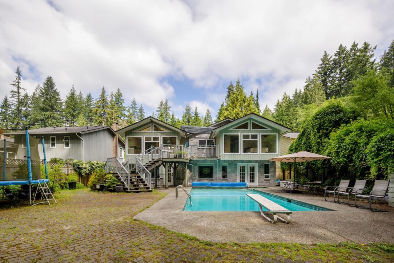Beautiful Villa With Heated Pool Hot Tub By Forest Норт-Ванкувер Екстер'єр фото